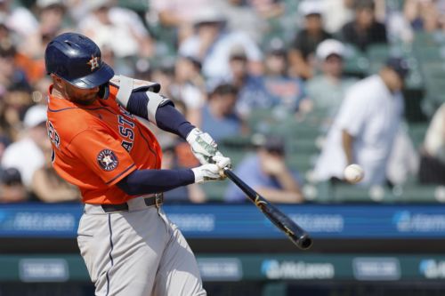 Walker’s 3-Run Blast Propels Astros Over Tigers 7-5/10