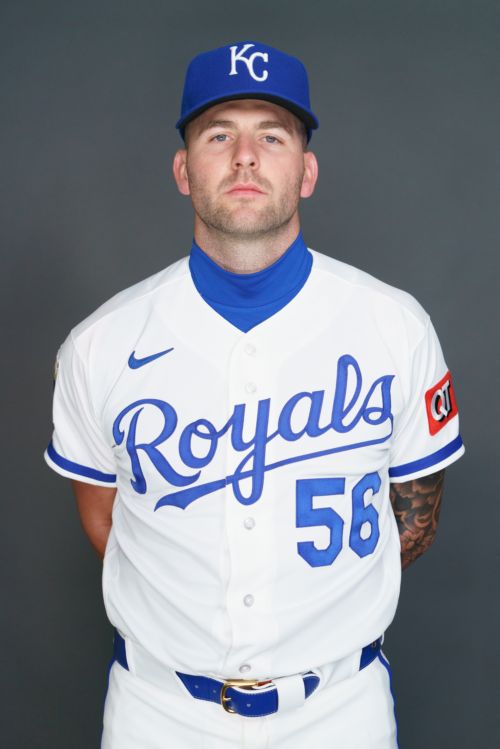 Royals lose fifth straight, 4-2 in New York