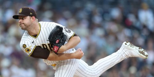 King looks sharp, but Padres come up short in series opener