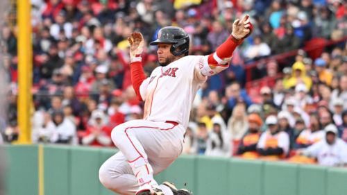 Willson Contreras continues stoking the flames of controversy with his new team