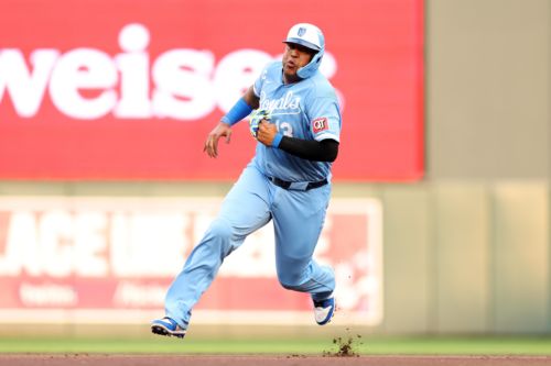 Randy Dobnak spins a gem and the Royals win in Minnesota