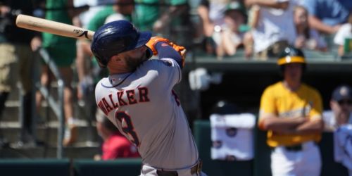 Astros hitters create mass traffic on bases in win as bats stay hot