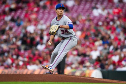 Senga’s Return Flops, Mets Lose 5-3 to Reds