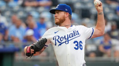 Royals trade deadline flop suddenly emerging as Opening Day roster dark horse