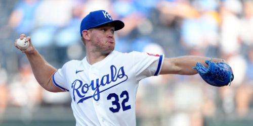 Kolek makes first start for Royals since welcoming daughter during emotional week