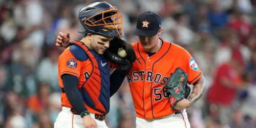 Alvarez calls players' meeting to rally Astros after tough series vs. Braves