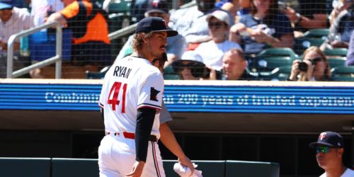 Ryan's early exit (elbow soreness) deals Twins rotation another blow