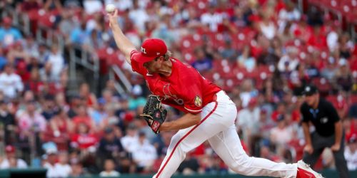 Rain cuts Leahy's solid start short, but 'pen holds on as Cards rally