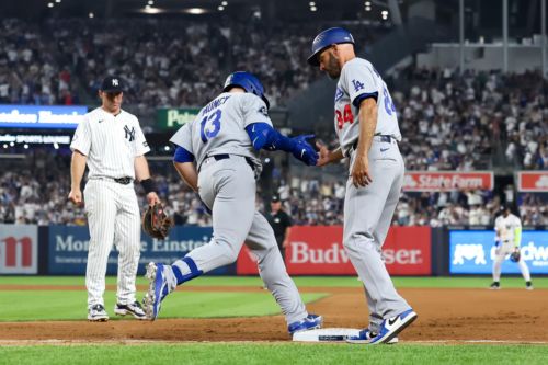 Yankees’ questionable decisions, quiet offense lead to Dodgers win to begin second half