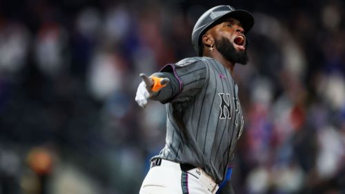 Robert Jr. impresses with walk-off HR for Mets