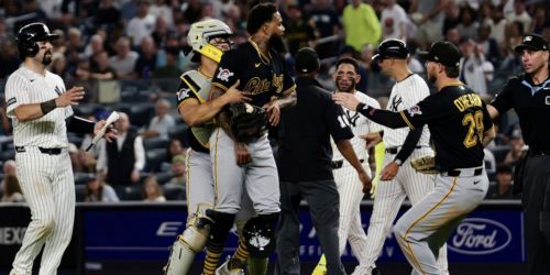 Yankees, Pirates benches clear after pitch timer disagreement