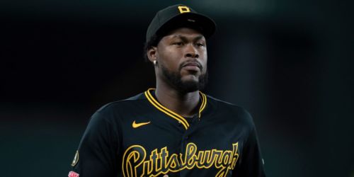 Cruz (illness) scratched from Cardinals opener