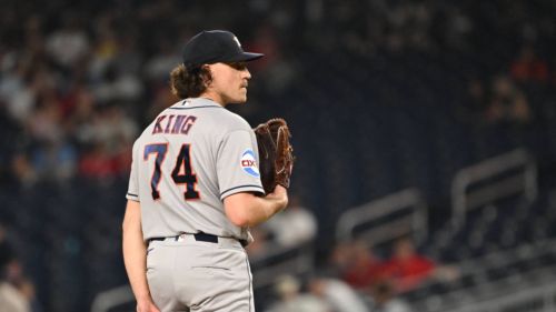 Astros bullpen may have finally passed its breaking point as season hangs in balance