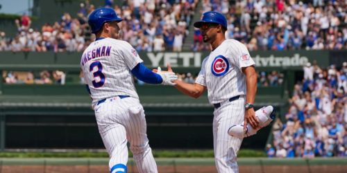 Bregman's torrid HR stretch rolls on to power Cubs' offensive outburst