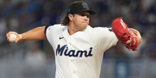 Phillips resorts to a little scream therapy to get through start vs. Dodgers