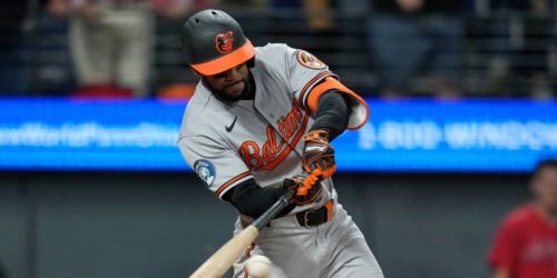 Déjà vu hits O’s as southpaw dominates, rally falls short