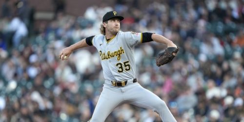 Pirates erupt for season-high 20 hits to back Ashcraft's gem in rout of Giants
