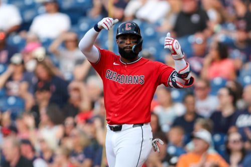 Adell rolls Giants into the deep