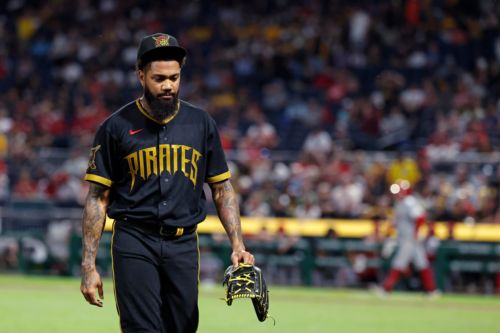 Pirates move on from former closer, acquire bullpen arm from Padres