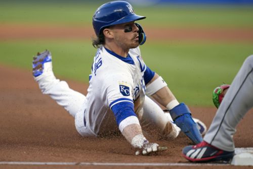 Winning streak over as Royals lose an odd game 3-1