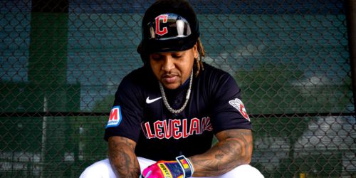 Ramírez donates custom batting gloves to Cleveland RBI programs