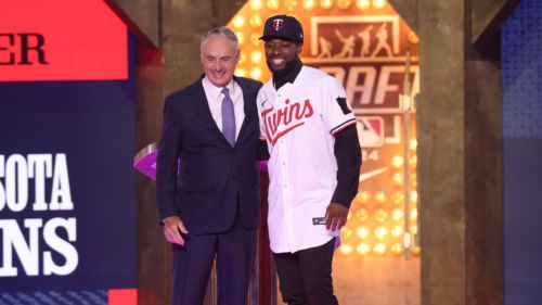 Twins fans urging team to call up prized prospect before upcoming homestand