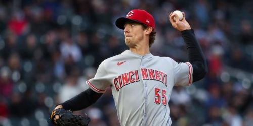 Minnesota native Williamson quiets Twins in Reds' win