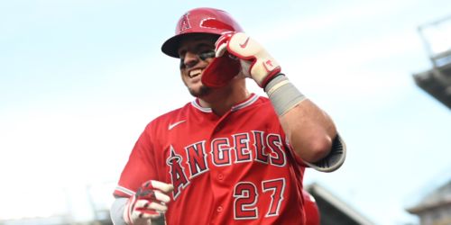 Trout snaps 27-game homerless drought with 416-foot drive