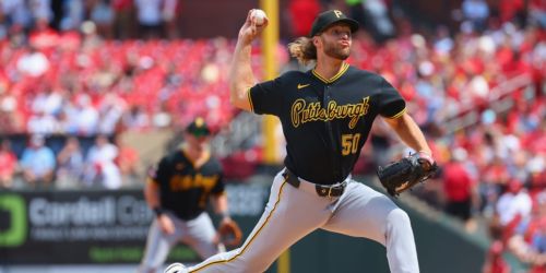 Mlodzinski delivers bounce-back relief outing in Pirates win
