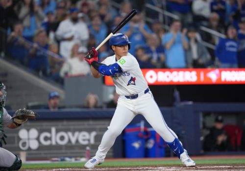 WATCH: Kazuma Okamoto notches first big league hit, scores game-winning run