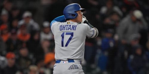 Ohtani extends on-base streak to 53, tying for longest in LA history
