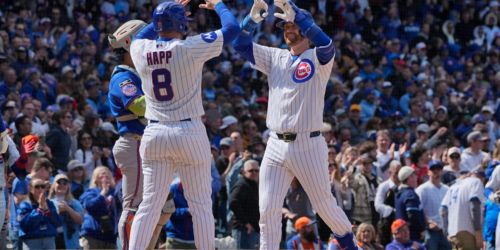 Kelly comes through in a pinch to power Cubs' 4th straight win
