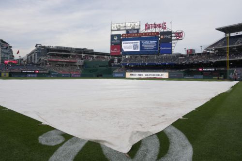 Yankees, Nationals in rain delay on Friday night