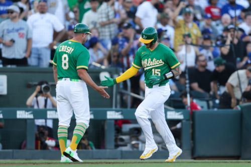 A’s Take Series Finale, Beat Dodgers 7-1