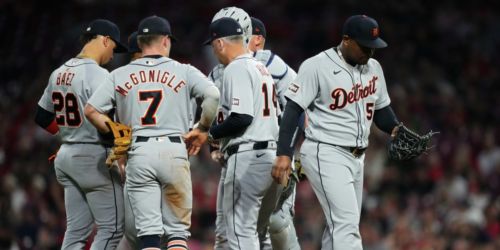 Tigers' 5-run lead washed away during rainy, frustrating walk-off loss