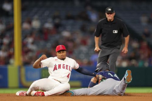 Anderson continues struggles in 6-4 loss to Anaheim