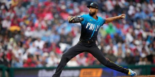 Sánchez closing in on Phils legend as scoreless streak hits 37 2/3 innings