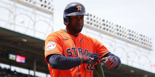 Alvarez's exit precautionary as injury-riddled Astros play it safe with their star
