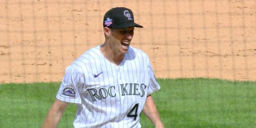 Un-BEE-lievable! Rockies pitcher creates buzz after being stung on mound