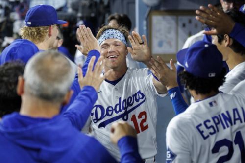 Will Smith and Alex Call help Dodgers overcome mistakes in win over Giants