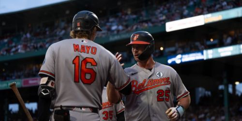 Baz, 2 Monster HRs give Albernaz a happy homecoming at Fenway