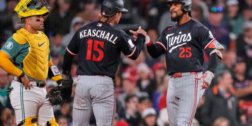 Buxton homers, then chats with Martin (who then also goes deep) to rally Twins
