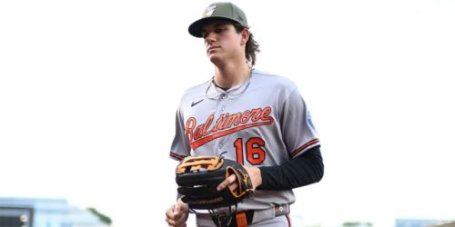 Mayo shows potential with bat, glove while re-adjusting to hot corner