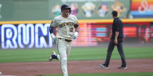 Top 100 prospect Pratt tags former Brewer Peralta for first MLB HR