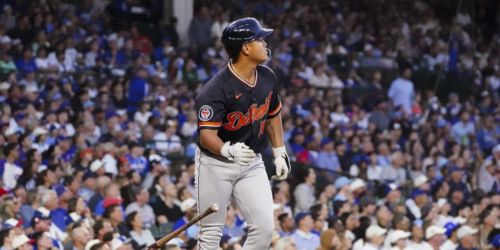 Lee uses his brain and his bat to lead Tigers to victory