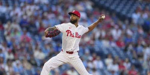 Sánchez shows ace stuff in quality start vs. Cubs