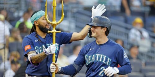 Homer-coming king! Young blasts game-winning dinger in return to Pittsburgh