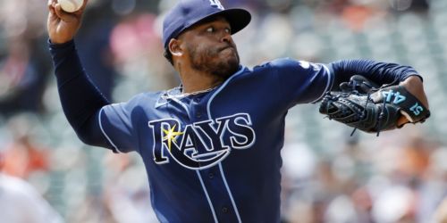 With 'everything working,' Peralta earns 1st Rays win