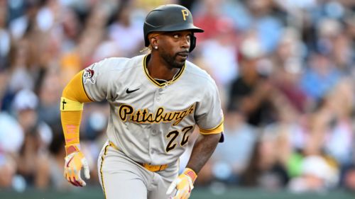Andrew McCutchen signs with Rangers, ending second tenure with Pirates after ugly split