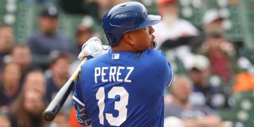 Royals rocked in 9th after Salvy's clutch homer caps 6-run rally